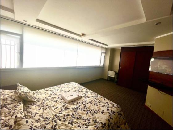 1420 Lujosa Habitacion - Hotel Akros Quito Eksteriør billede