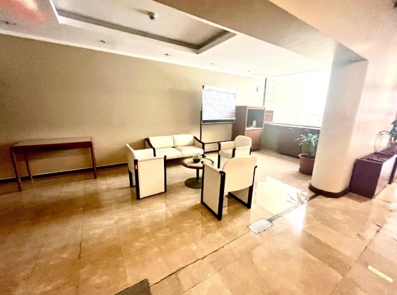 1420 Lujosa Habitacion - Hotel Akros Quito Eksteriør billede